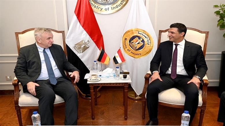 التعاون الصناعي المصري الألماني 2026 — وزير الصناعة خالد هاشم مع سفير ألمانيا